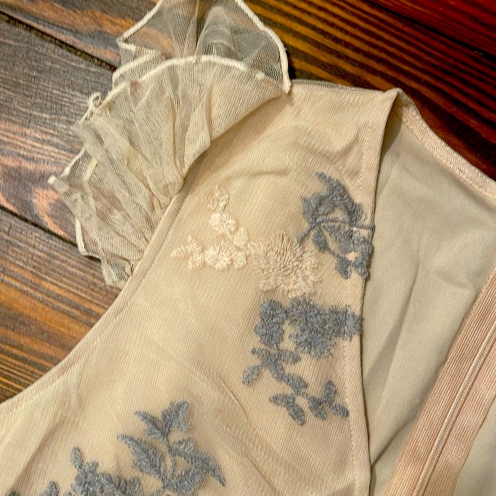 Beautiful lace cocktail dress